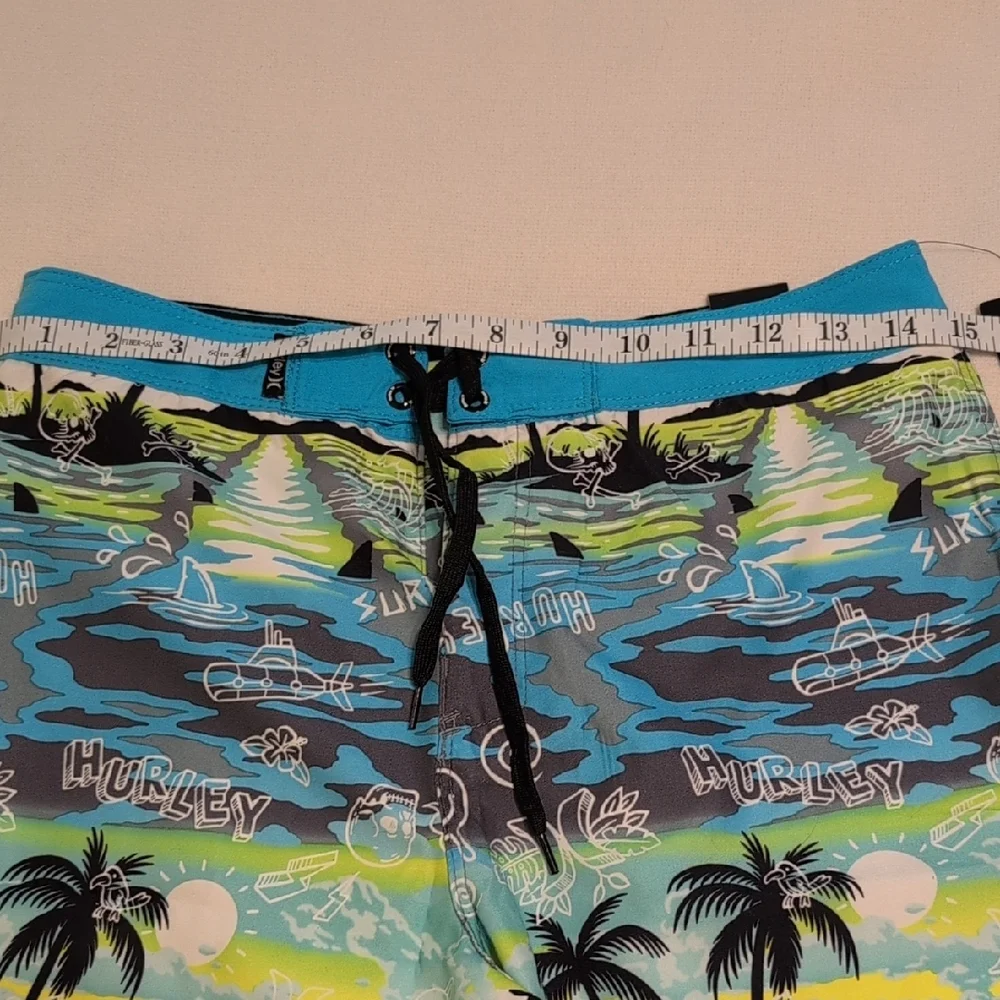 Hurley Oceanic Palm Print Board Shorts Boys Size 16